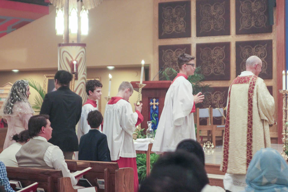 2026-StMary-EasterVigil (160 of 215).jpg